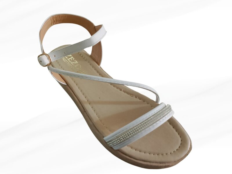 صندل سيرين وسير ألماظ ابيض