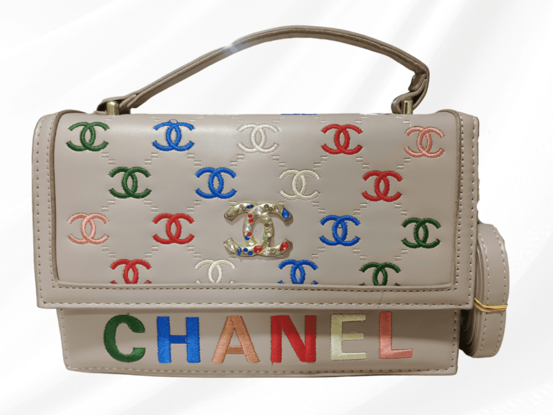شنطة يد و كتف حريمي CHANEL