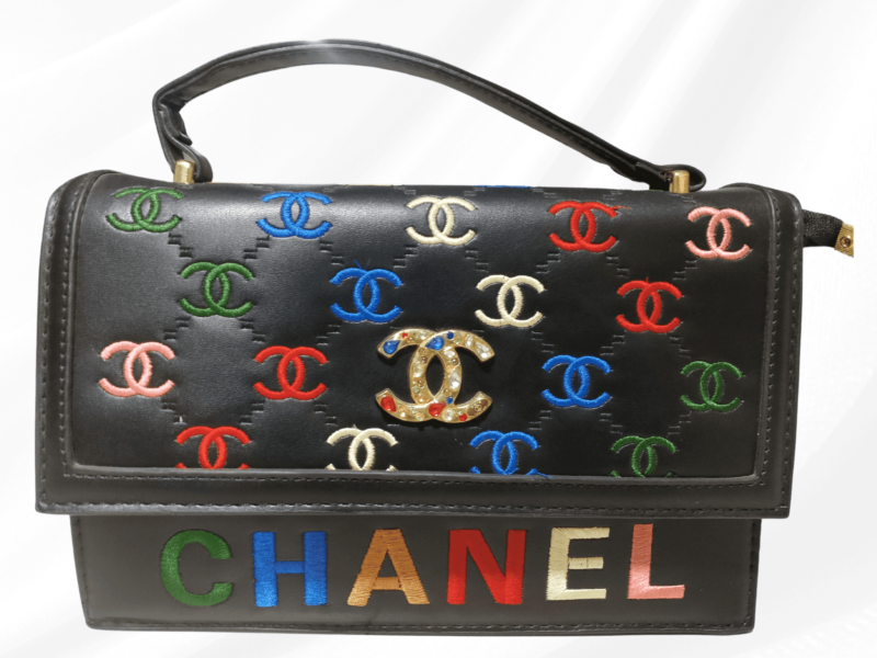 شنطة يد و كتف حريمي CHANEL