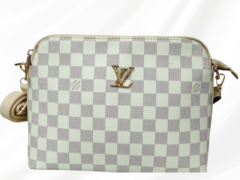 LV شنطة كتف حريمي أنيقة