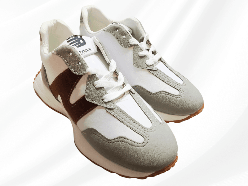 ew balance كوتشي أطفالي بني