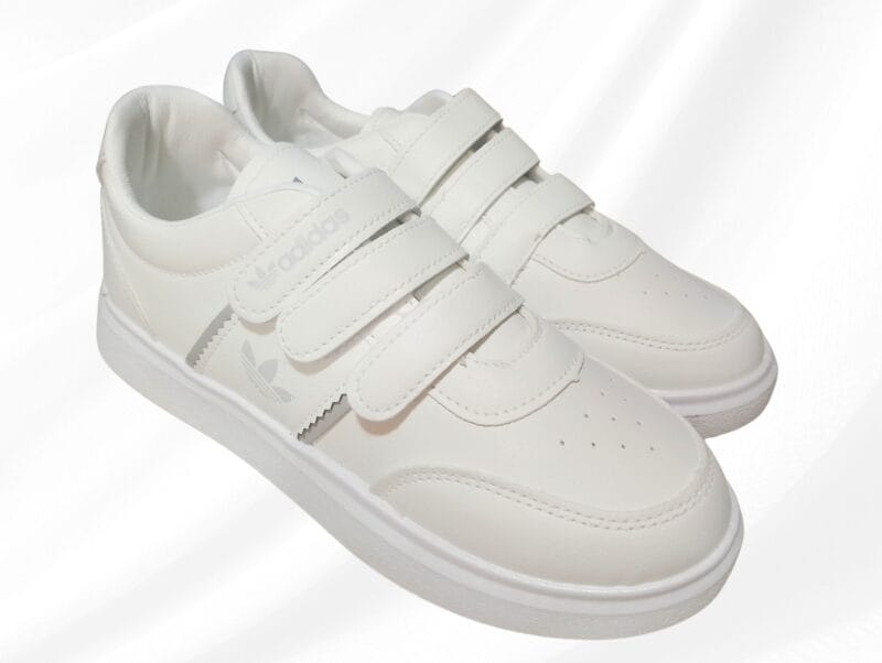 كوتشي رمادي adidas