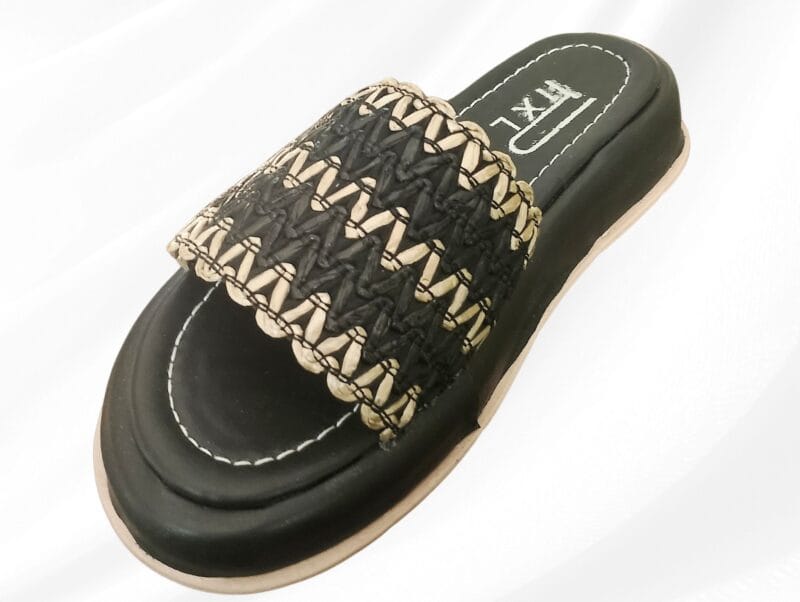 شبشب حريمي اسود Pixl