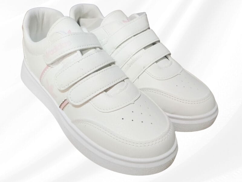 كوتشي روز adidas